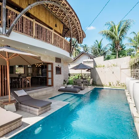 Villa Bambooz Sari